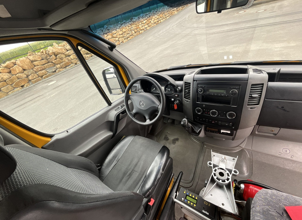 Minibus, People carrier Mercedes-Benz 516 CDI Sprinter: picture 16