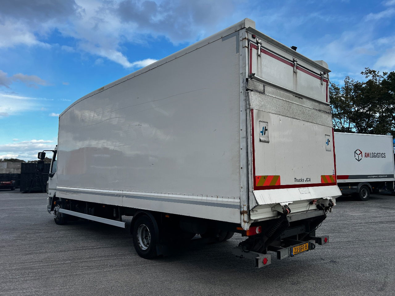 DAF LF 210 Euro 6, 12Ton - Box truck: picture 4 DAF LF 210 Euro 6, 12Ton - Box truck: picture 4