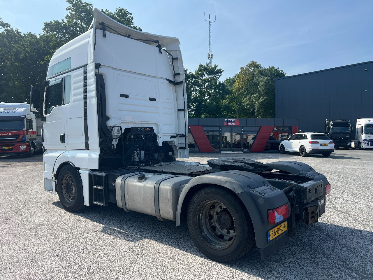 MAN TGX 18.440 XXL, LLS-U mega - Tractor unit: picture 4 MAN TGX 18.440 XXL, LLS-U mega - Tractor unit: picture 4