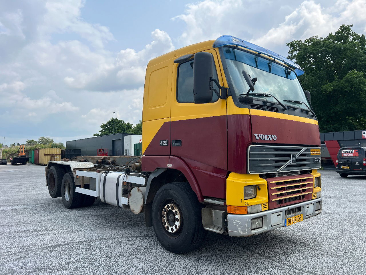 Volvo FH 12.380 6x2, NCH, Euro2, Full Steel - Container transporter/ Swap body truck: picture 2 Volvo FH 12.380 6x2, NCH, Euro2, Full Steel - Container transporter/ Swap body truck: picture 2