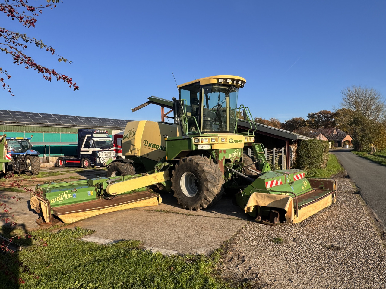 KRONE Big M II CV - Mower: picture 1 KRONE Big M II CV - Mower: picture 1