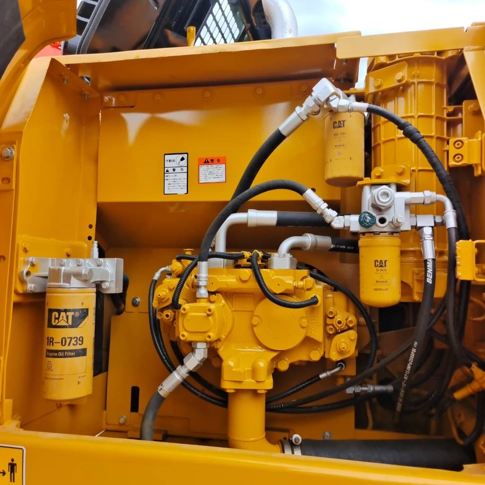 CAT 320 - Crawler excavator: picture 3 CAT 320 - Crawler excavator: picture 3