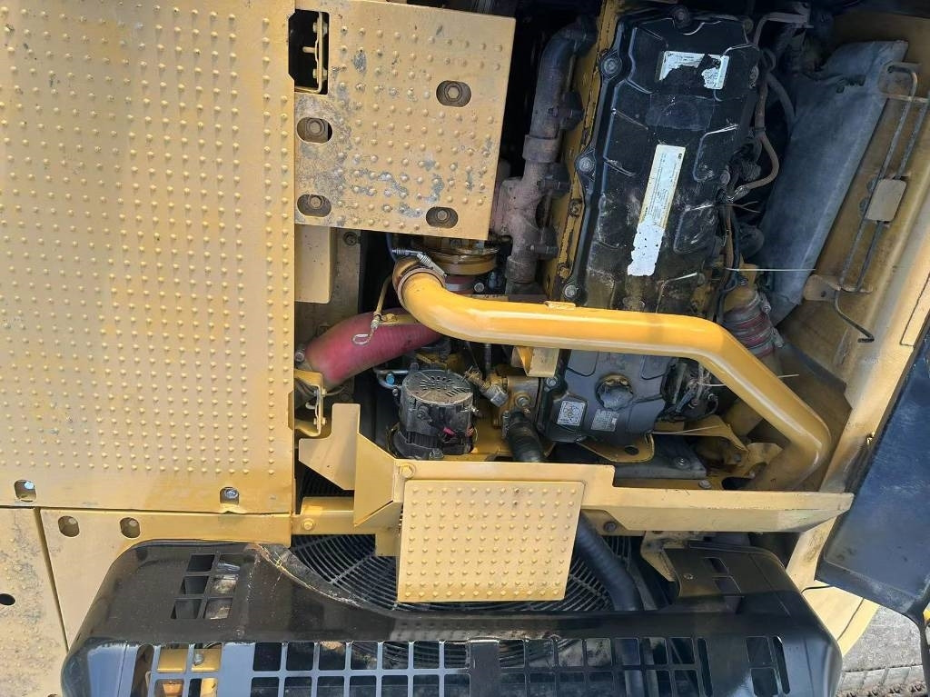 CAT 330 D - Crawler excavator: picture 2 CAT 330 D - Crawler excavator: picture 2