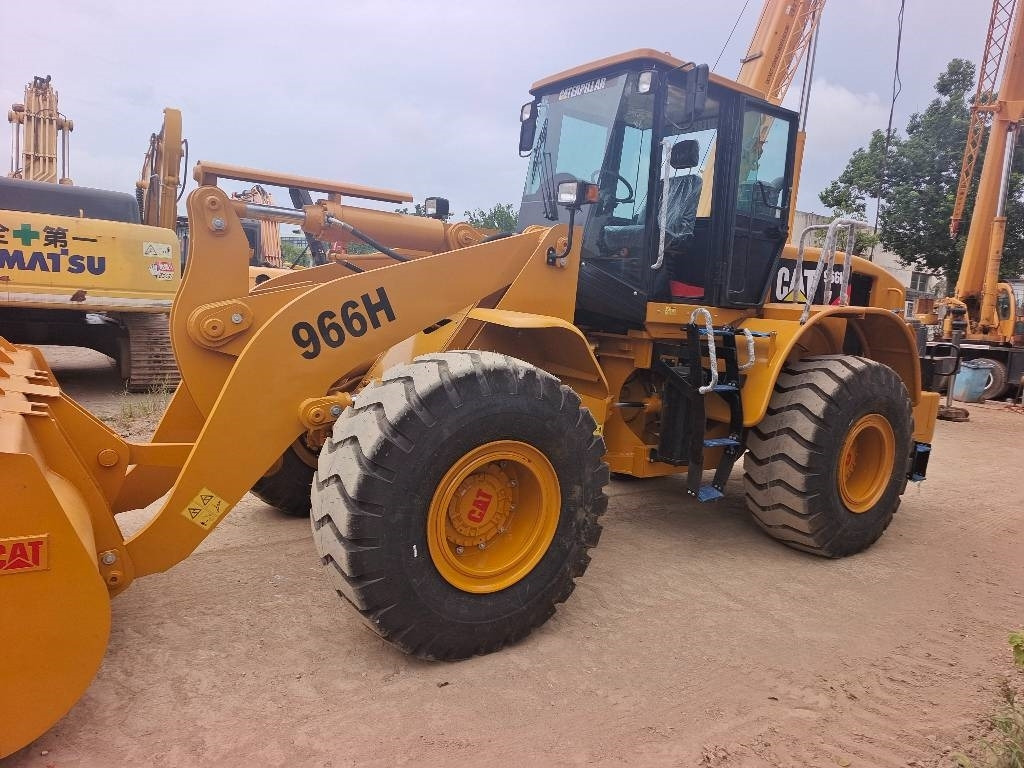 CAT 966 H - Crawler excavator: picture 5 CAT 966 H - Crawler excavator: picture 5