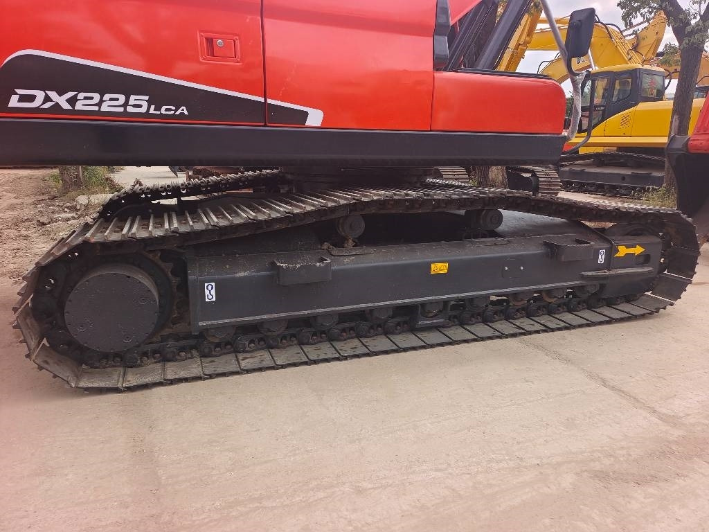 Doosan DX 225 - Crawler excavator: picture 4 Doosan DX 225 - Crawler excavator: picture 4