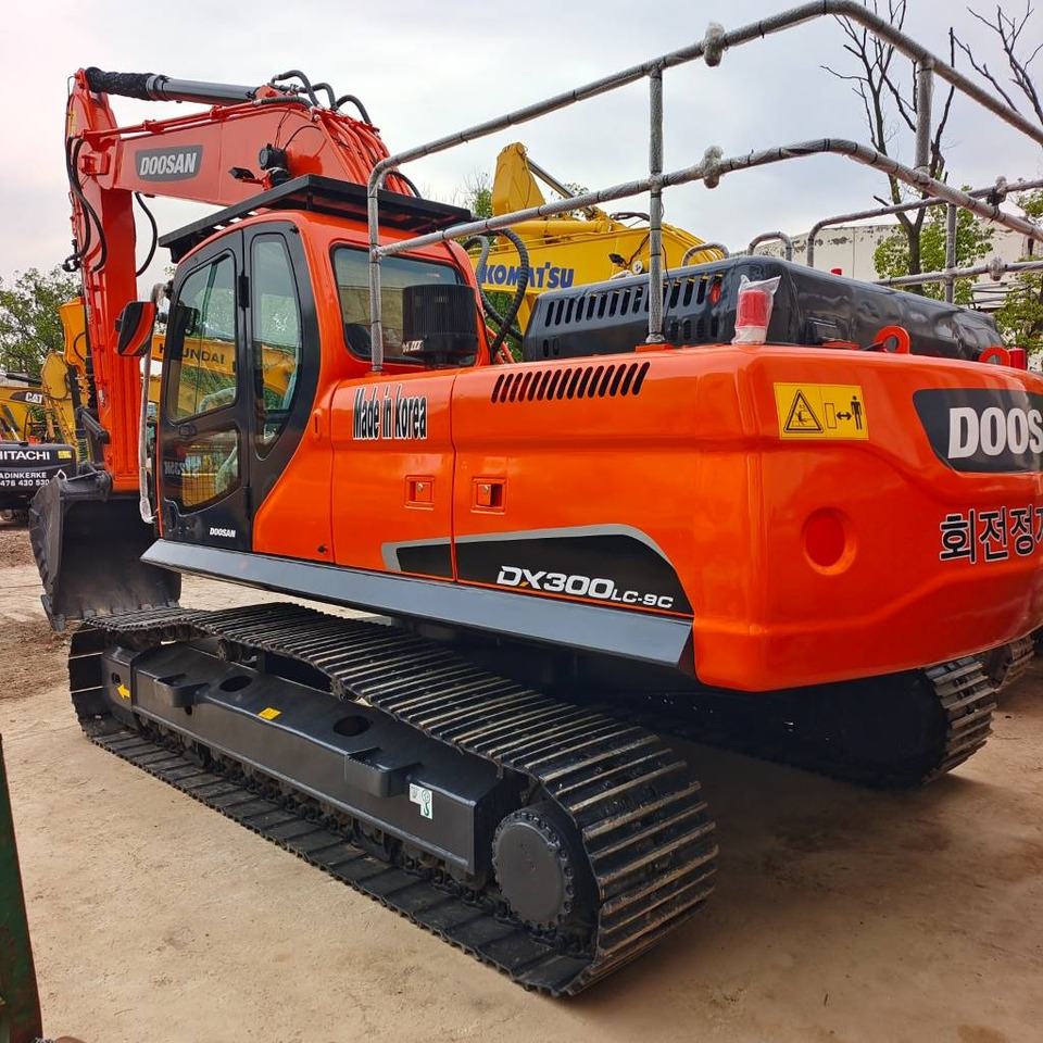Doosan DX 300 - Crawler excavator: picture 1 Doosan DX 300 - Crawler excavator: picture 1