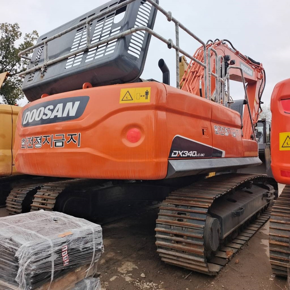 Doosan DX 300 LC - Crawler excavator: picture 2 Doosan DX 300 LC - Crawler excavator: picture 2