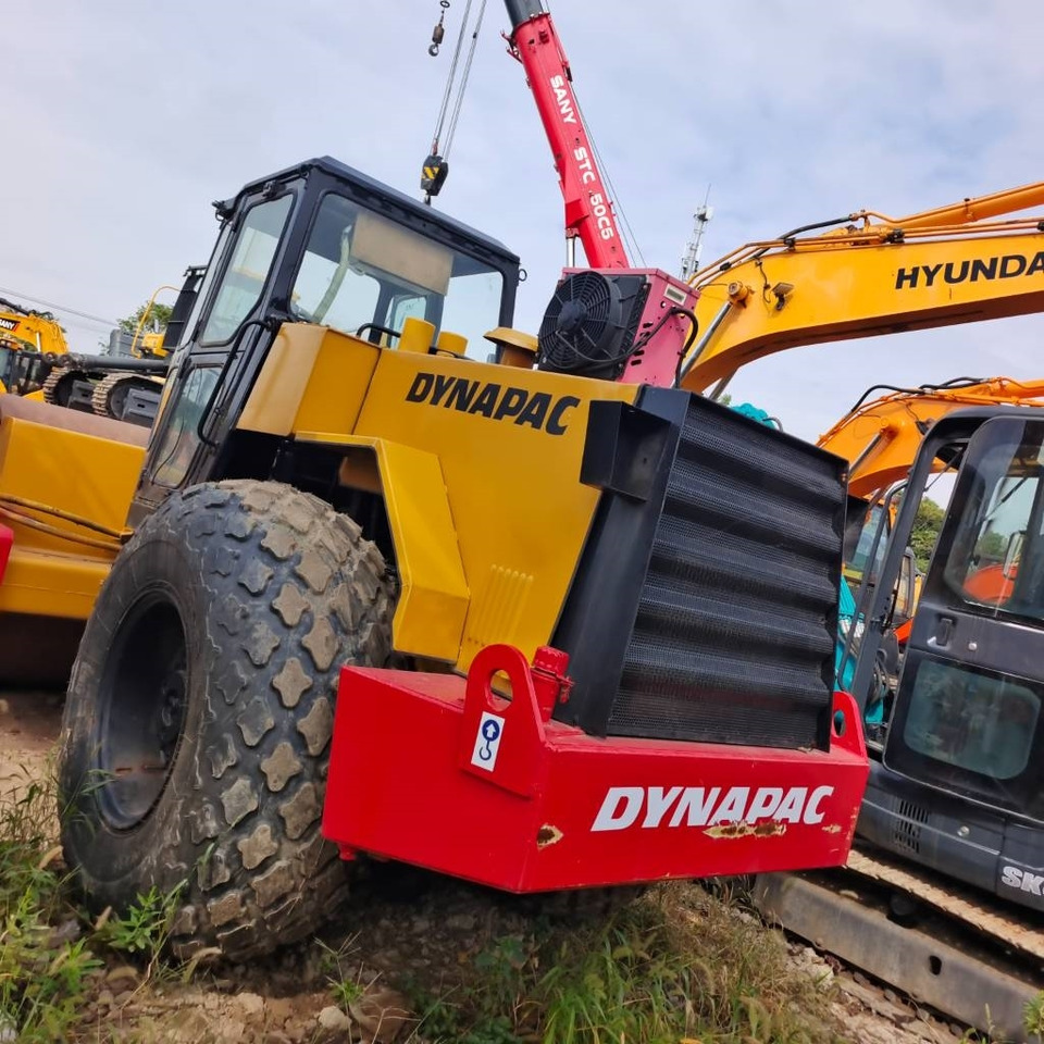 Dynapac CA 251 D - Compactor: picture 4 Dynapac CA 251 D - Compactor: picture 4