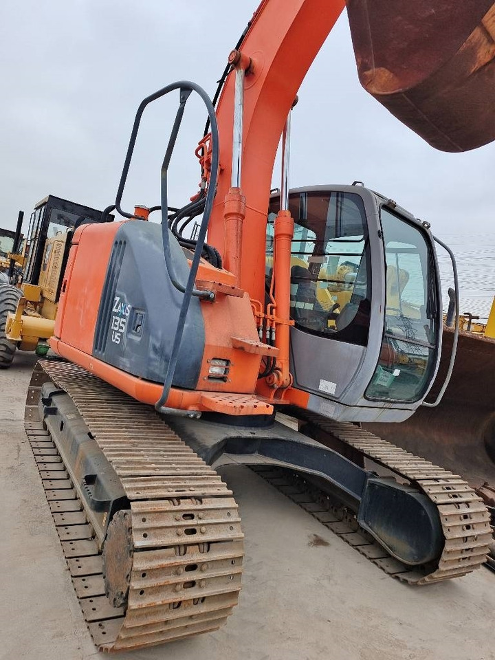 Hitachi ZX 135 US - Crawler excavator: picture 4 Hitachi ZX 135 US - Crawler excavator: picture 4