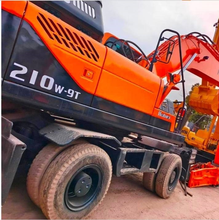 Hyundai 210W -9 - Wheel excavator: picture 4 Hyundai 210W -9 - Wheel excavator: picture 4