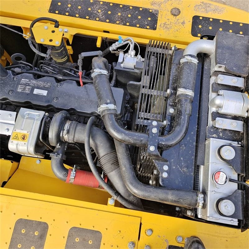 Komatsu PC 200 - Crawler excavator: picture 5 Komatsu PC 200 - Crawler excavator: picture 5