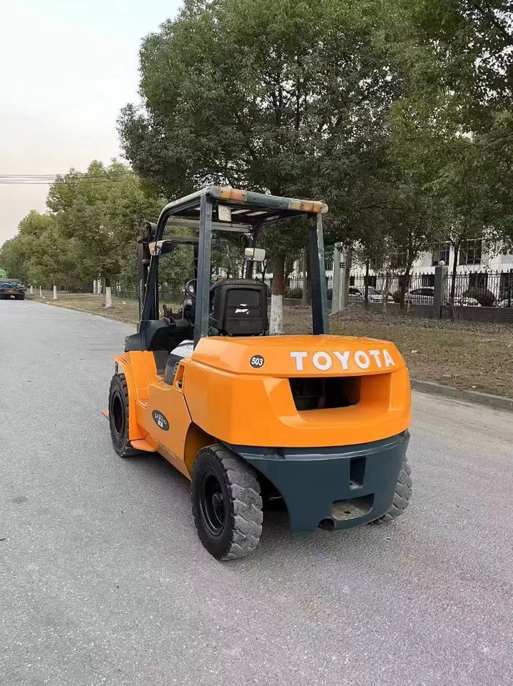 Toyota FD 50 - Diesel forklift: picture 2 Toyota FD 50 - Diesel forklift: picture 2