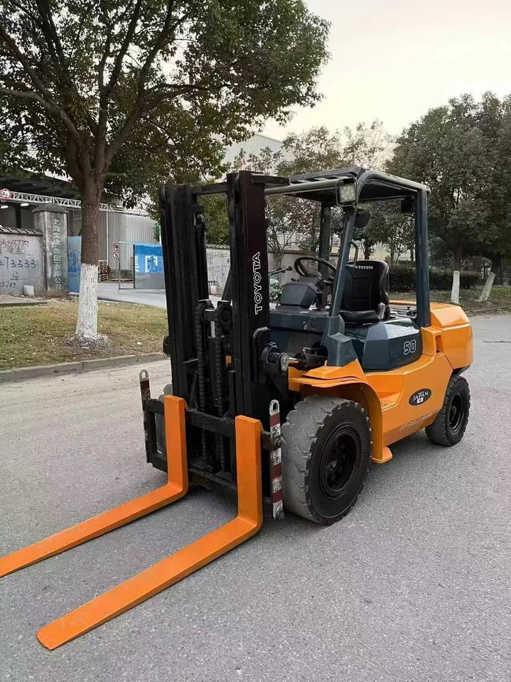 Toyota FD 50 - Diesel forklift: picture 1 Toyota FD 50 - Diesel forklift: picture 1