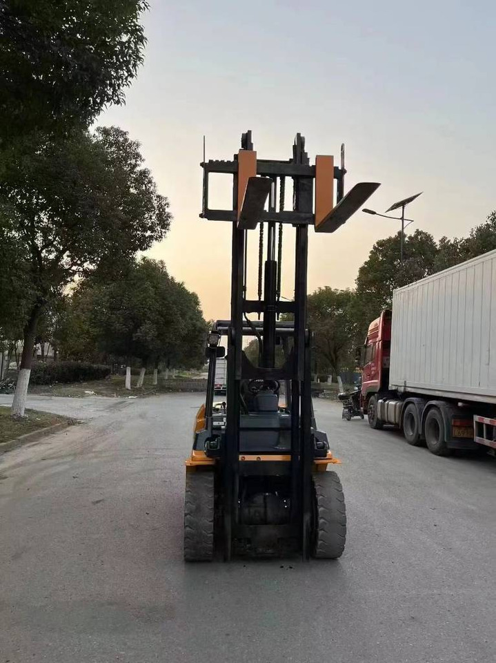 Toyota FD 50 - Diesel forklift: picture 3 Toyota FD 50 - Diesel forklift: picture 3