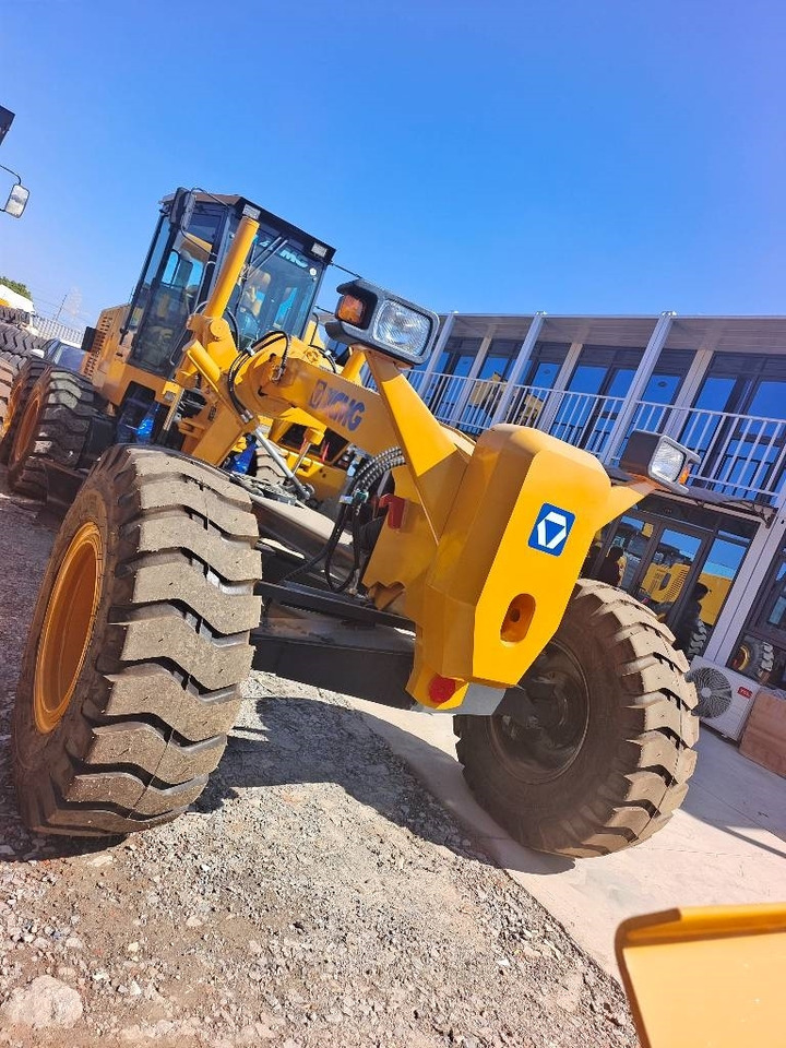 XCMG GR 180 - Grader: picture 5 XCMG GR 180 - Grader: picture 5