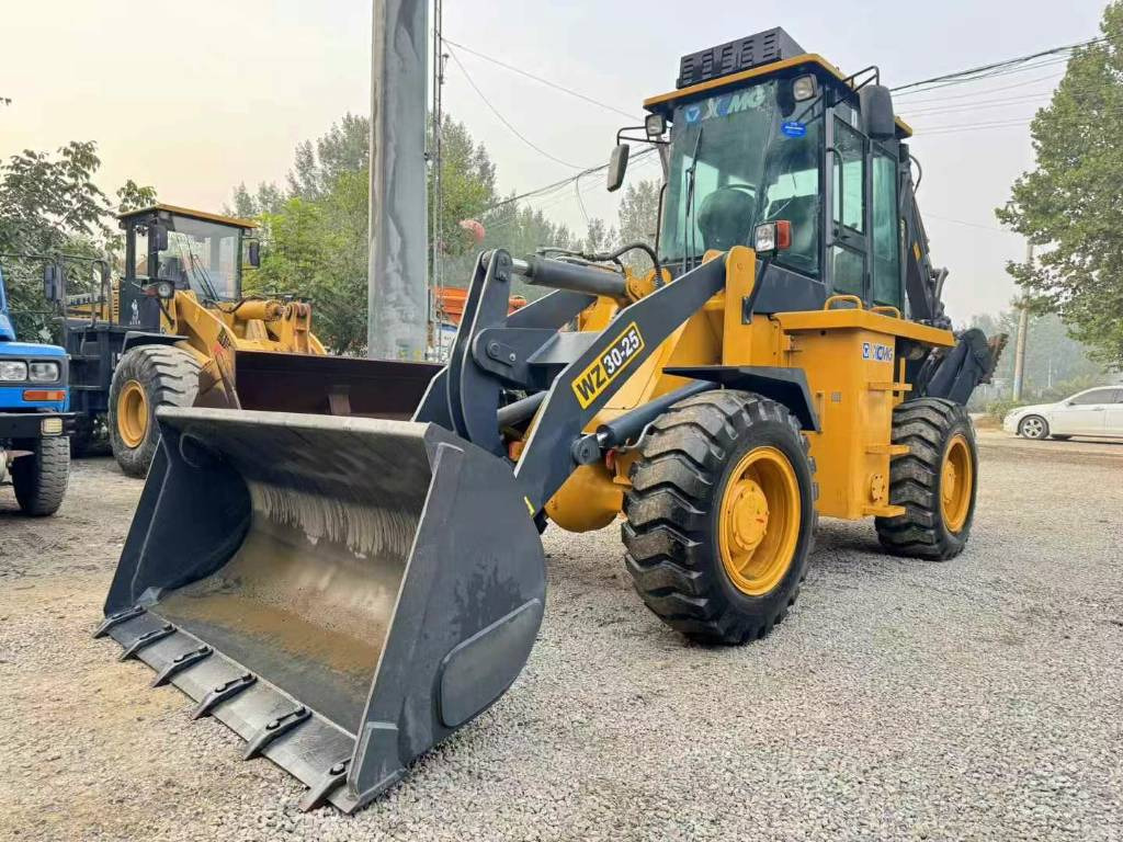 XCMG WZ 30-25 - Backhoe loader: picture 1 XCMG WZ 30-25 - Backhoe loader: picture 1