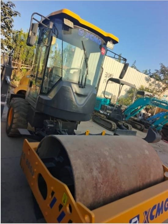 XCMG XS 800 J - Compactor: picture 4 XCMG XS 800 J - Compactor: picture 4