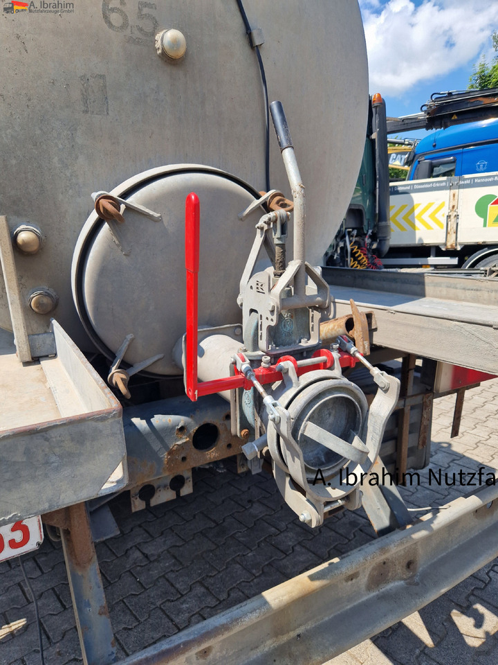 Daf CF 290 Wassertank 13500 L, Tank verzinkt Vorlauf- Lift- Lenkachse - Tanker truck: picture 5 Daf CF 290 Wassertank 13500 L, Tank verzinkt Vorlauf- Lift- Lenkachse - Tanker truck: picture 5