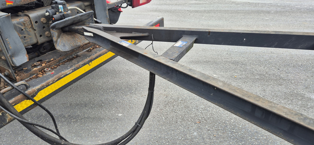 Hueffermann HSA 1870 mit Schlitten Zustand normal - Roll-off/ Skip trailer: picture 2 Hueffermann HSA 1870 mit Schlitten Zustand normal - Roll-off/ Skip trailer: picture 2