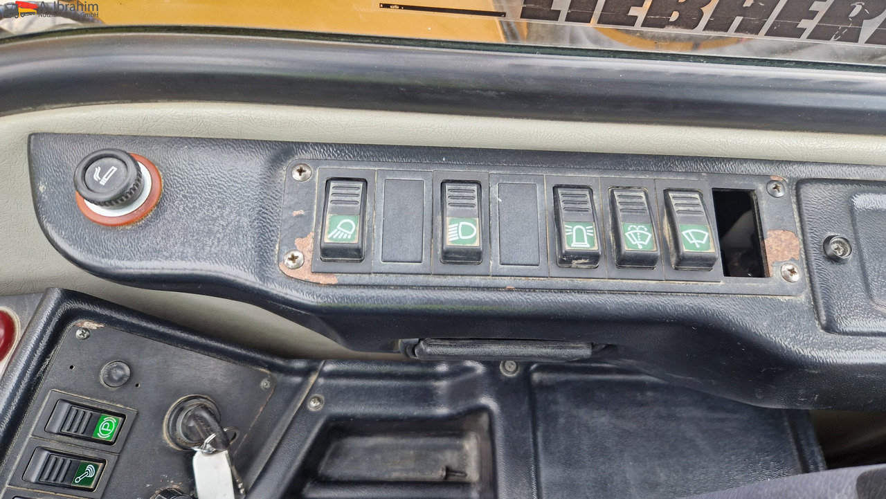 Liebherr A316 Schnellwechsler, Hammerverrohrung, Verstellausleger Deutz Motor - Mini excavator: picture 2 Liebherr A316 Schnellwechsler, Hammerverrohrung, Verstellausleger Deutz Motor - Mini excavator: picture 2