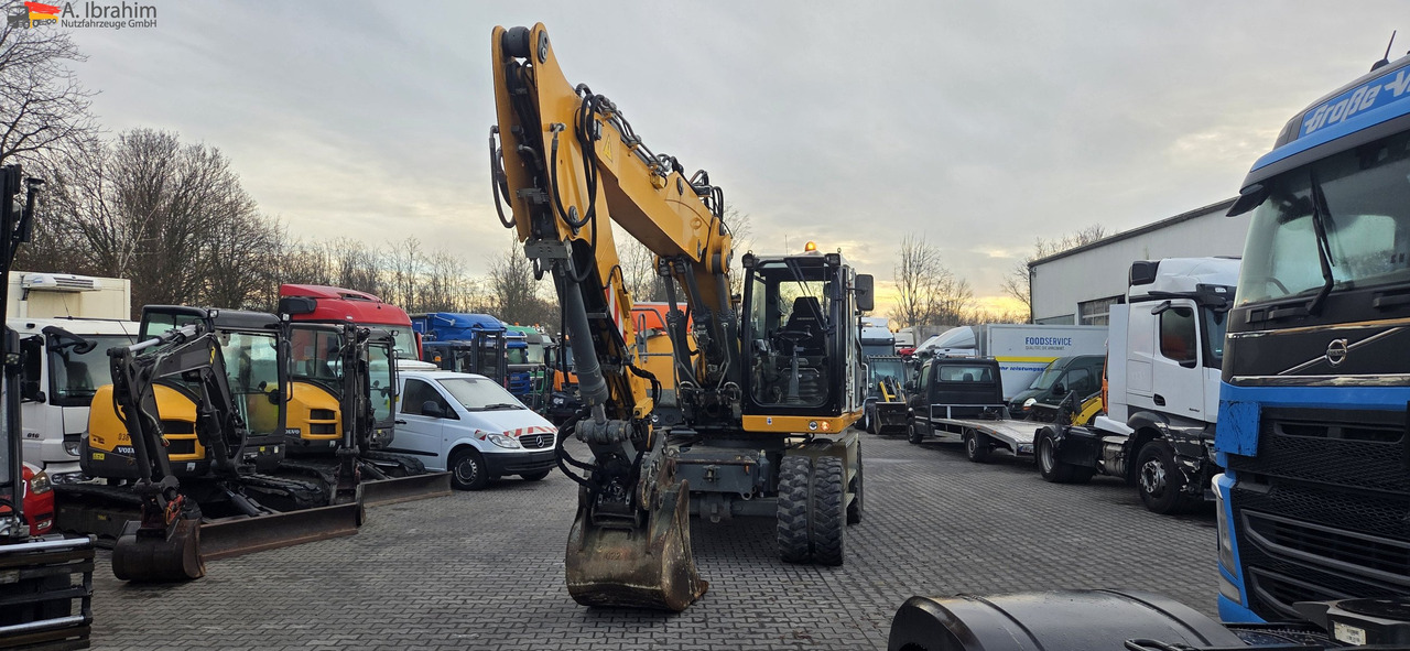 Liebherr A920 Litronic Schnellwechsler | Likufix | Klima | Hammerhydraulik - Wheel excavator: picture 1 Liebherr A920 Litronic Schnellwechsler | Likufix | Klima | Hammerhydraulik - Wheel excavator: picture 1