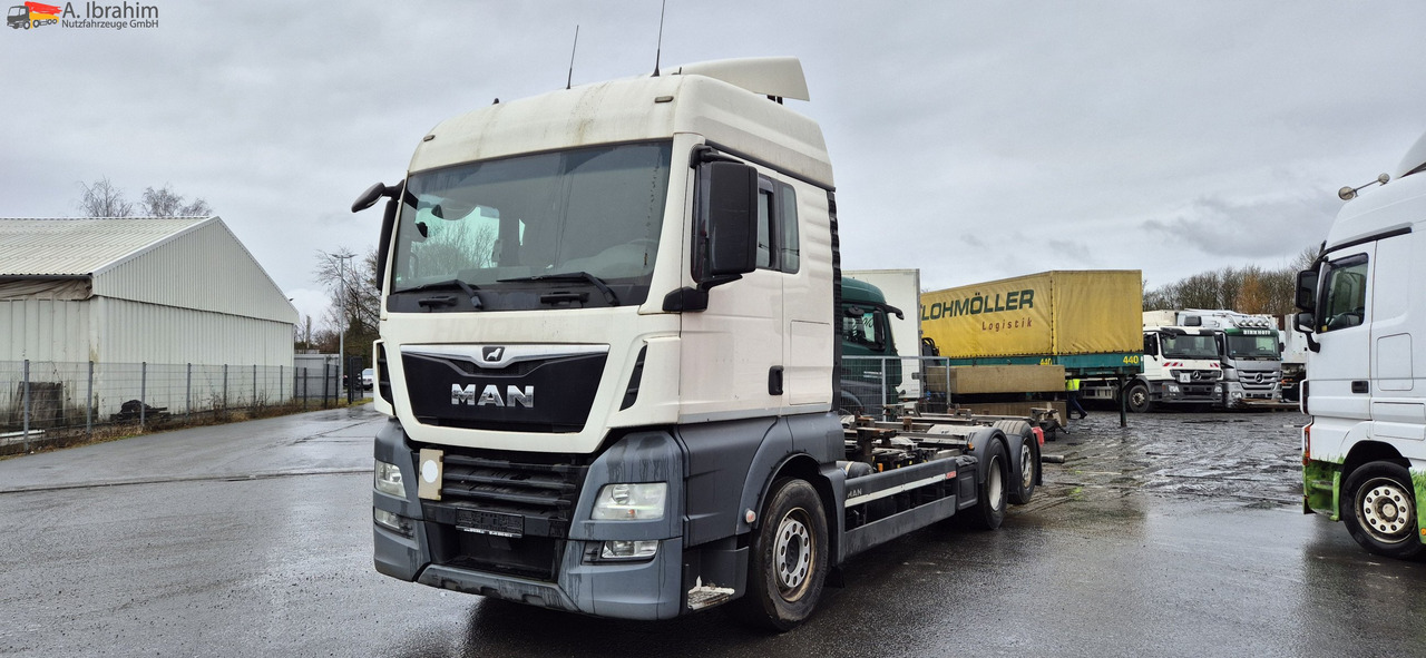 MAN TGX 26.460 Vario-Rahmen deutsches Fahrzeug. ohne Wechselbrücke - Curtain side truck: picture 1 MAN TGX 26.460 Vario-Rahmen deutsches Fahrzeug. ohne Wechselbrücke - Curtain side truck: picture 1