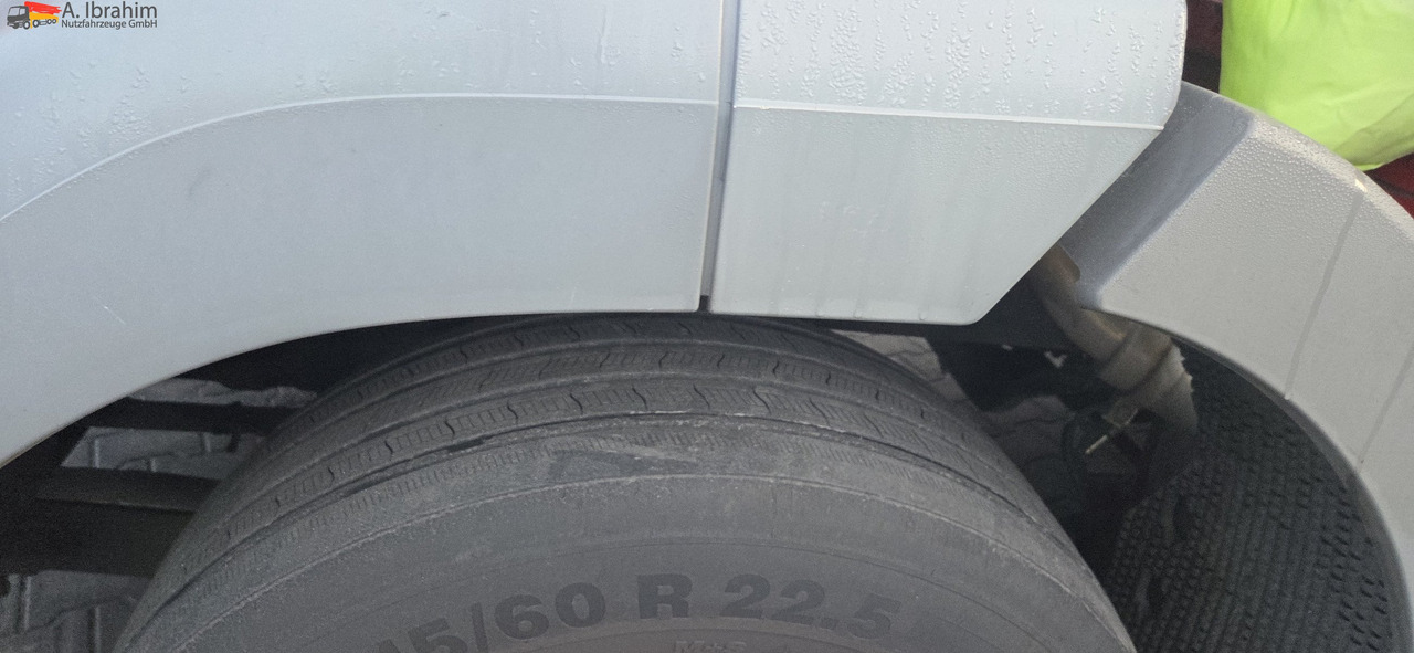 Mercedes-Benz 1829L Staplerhalterung, , Schiebeplane Türen, Scheckheft, Zustand gut - Curtain side truck: picture 5 Mercedes-Benz 1829L Staplerhalterung, , Schiebeplane Türen, Scheckheft, Zustand gut - Curtain side truck: picture 5