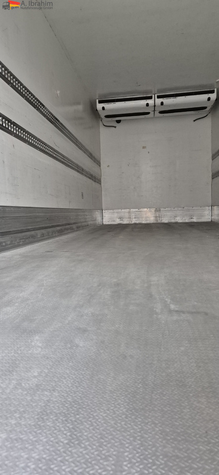Mercedes-Benz 1830L Thermoking UT1200 - Refrigerated truck: picture 4 Mercedes-Benz 1830L Thermoking UT1200 - Refrigerated truck: picture 4