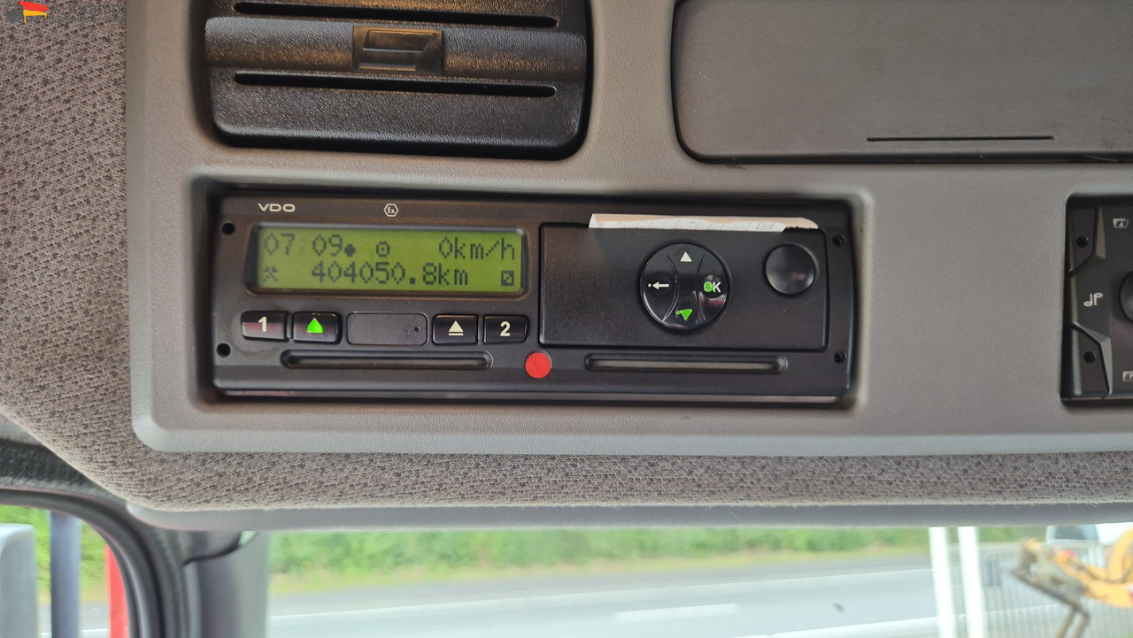 Mercedes-Benz 1833 HIAB Kran, Funk FB Scheckheft gepflegt bei Mercedes - Dropside/ Flatbed truck, Crane truck: picture 2 Mercedes-Benz 1833 HIAB Kran, Funk FB Scheckheft gepflegt bei Mercedes - Dropside/ Flatbed truck, Crane truck: picture 2