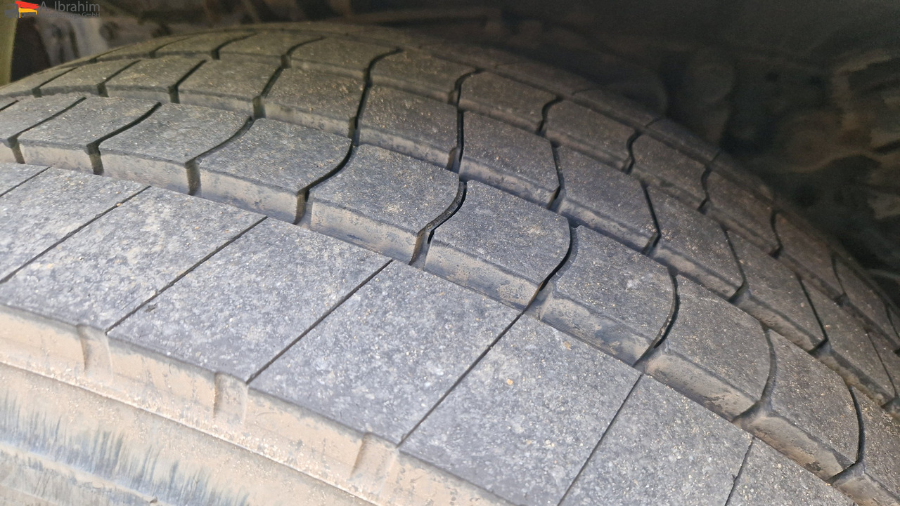 Mercedes-Benz 2541L Baustoff mit HIAB 122, Palettengabel Lift-Lenkachse, mp3 - Crane truck, Dropside/ Flatbed truck: picture 2 Mercedes-Benz 2541L Baustoff mit HIAB 122, Palettengabel Lift-Lenkachse, mp3 - Crane truck, Dropside/ Flatbed truck: picture 2