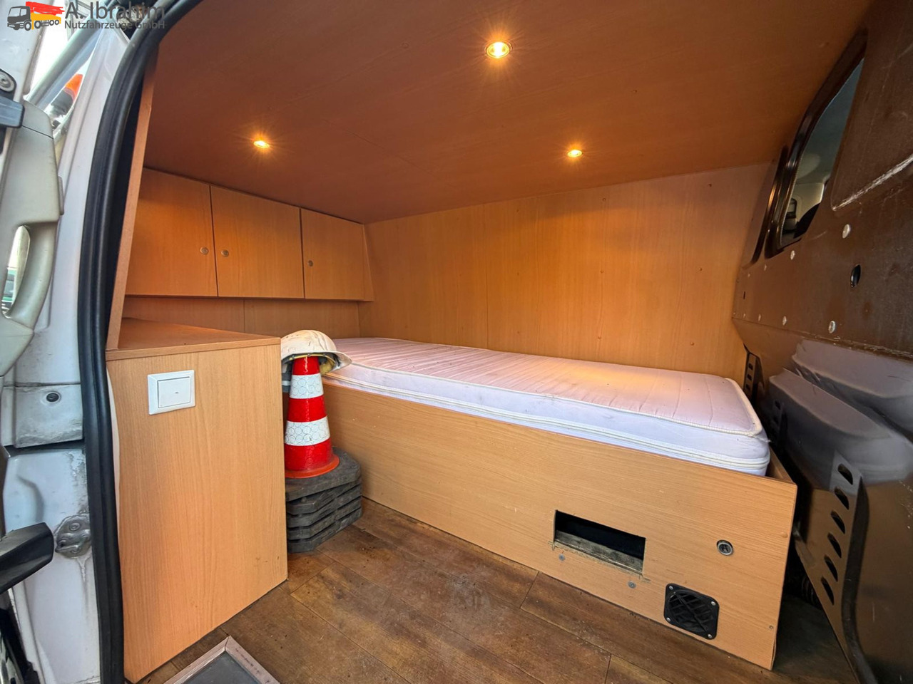 Mercedes-Benz Vito 116 CDI Standheizung | BF 3 | GST Anlage - Food truck: picture 5 Mercedes-Benz Vito 116 CDI Standheizung | BF 3 | GST Anlage - Food truck: picture 5