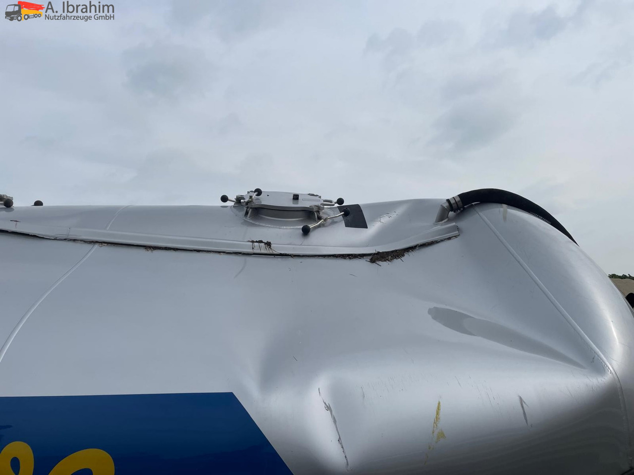 O.M.E.P.S Unfall, voll fahrbereit 35 cbm - Silo semi-trailer: picture 3 O.M.E.P.S Unfall, voll fahrbereit 35 cbm - Silo semi-trailer: picture 3