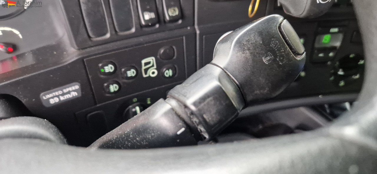 Scania R410 Retarder, Klima, Standklima Top Zustand!! - Curtain side truck: picture 2 Scania R410 Retarder, Klima, Standklima Top Zustand!! - Curtain side truck: picture 2