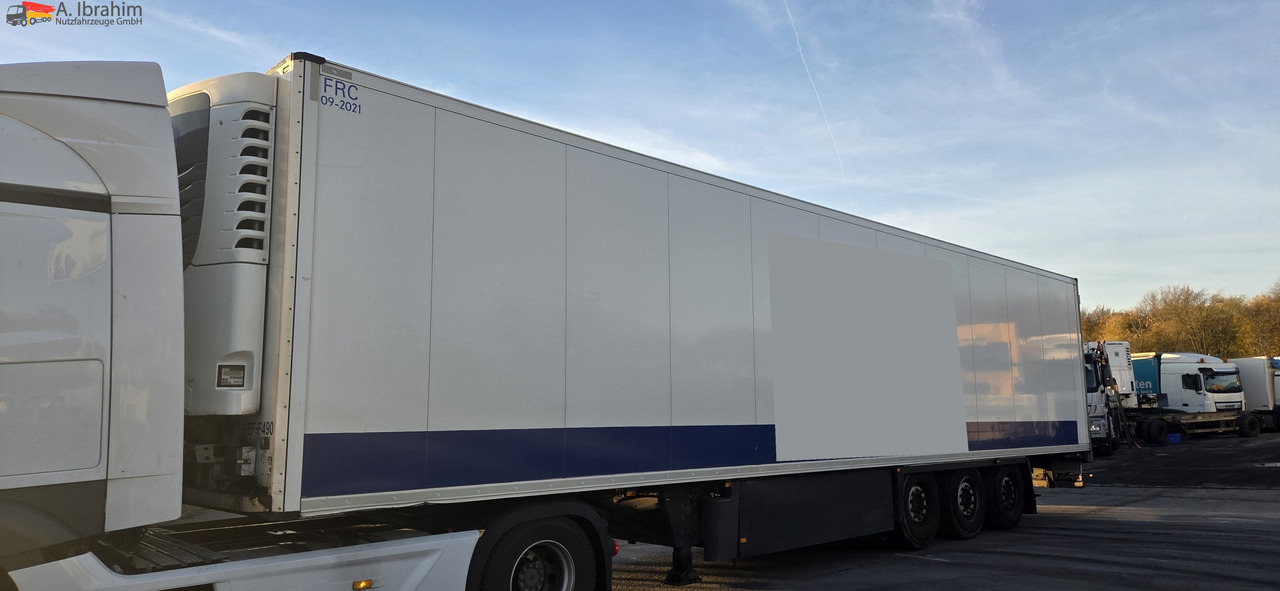 Schmitz Cargobull SKO24 | SCB*S3B | 39t | -30°C | Lift-Achse | Scheibenbremse - Refrigerated semi-trailer: picture 1 Schmitz Cargobull SKO24 | SCB*S3B | 39t | -30°C | Lift-Achse | Scheibenbremse - Refrigerated semi-trailer: picture 1
