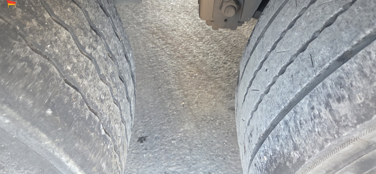 Schmitz Cargobull SKO24 | SCB*S3B | 39t | -30°C | Lift-Achse | Scheibenbremse - Refrigerated semi-trailer: picture 4 Schmitz Cargobull SKO24 | SCB*S3B | 39t | -30°C | Lift-Achse | Scheibenbremse - Refrigerated semi-trailer: picture 4