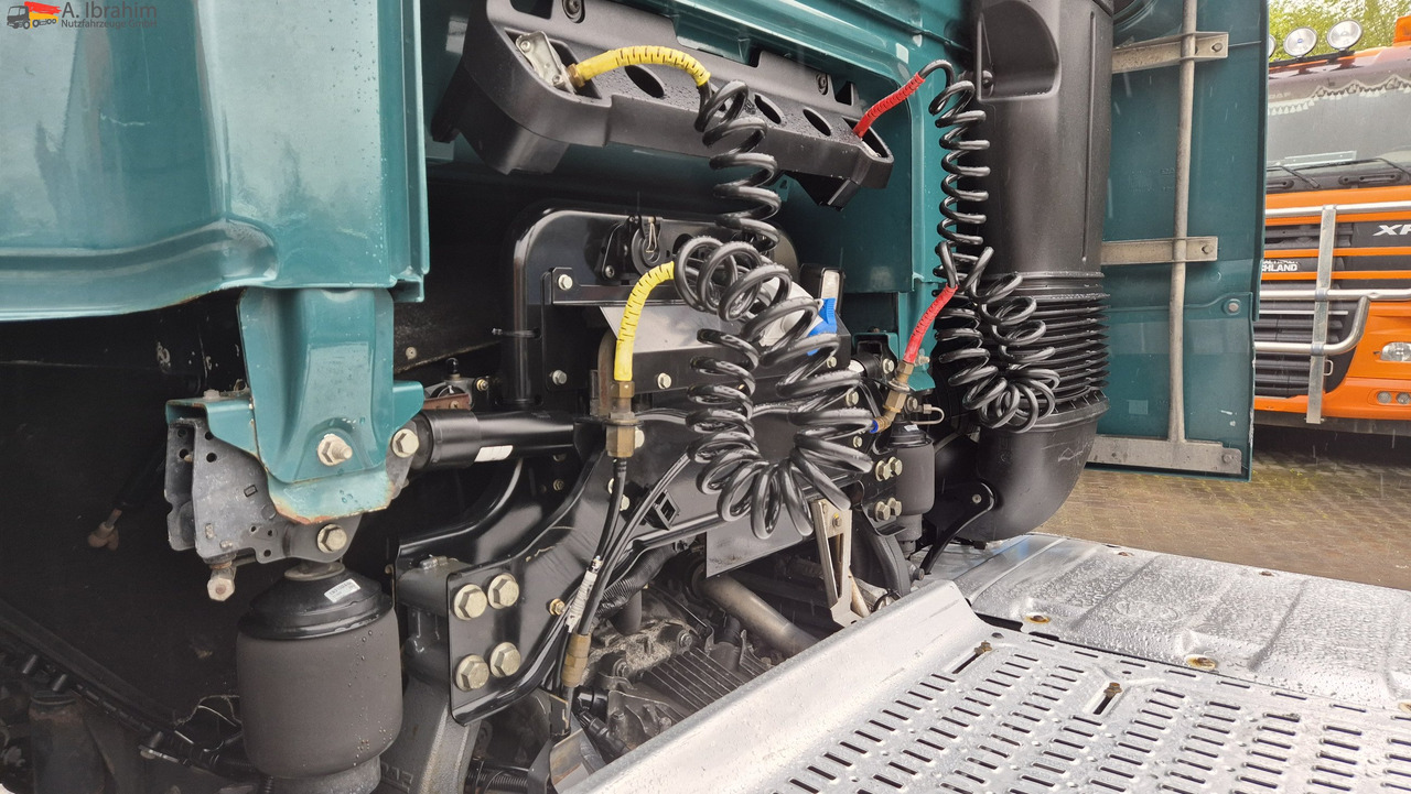 Daf XF460 FT Spoiler, Kipphydr., Retarder, Standklima deutsches Fahrzeug 1. Hand - Tractor unit: picture 4 Daf XF460 FT Spoiler, Kipphydr., Retarder, Standklima deutsches Fahrzeug 1. Hand - Tractor unit: picture 4