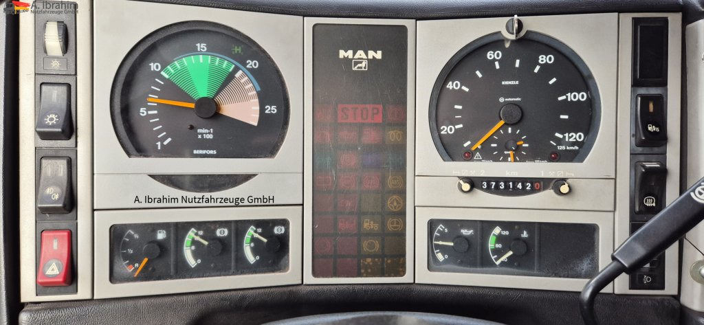 Tractor unit MAN 26.464 Retarder, Klima, PMK 2 Motor generalüberholt, Topzustand: picture 13