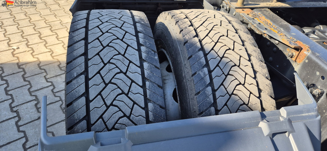 MAN TGX 18.460 Retarder, Klima, 1. Hand 04 2018 - Tractor unit: picture 5 MAN TGX 18.460 Retarder, Klima, 1. Hand 04 2018 - Tractor unit: picture 5