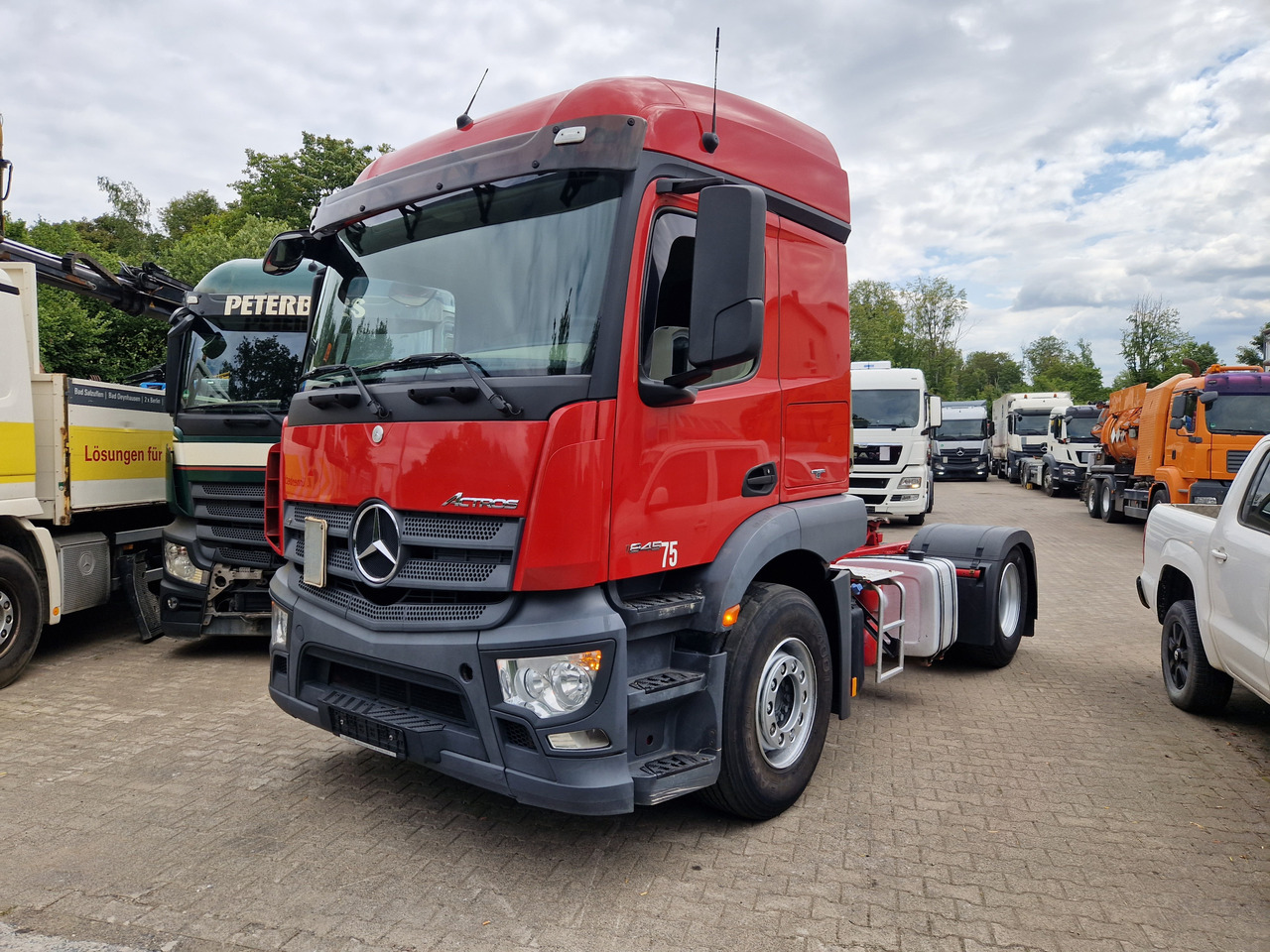 Mercedes-Benz 1843 Klima, Retarder, Topzustand, einsatzbereit Kipphydraulik - Tractor unit: picture 1 Mercedes-Benz 1843 Klima, Retarder, Topzustand, einsatzbereit Kipphydraulik - Tractor unit: picture 1