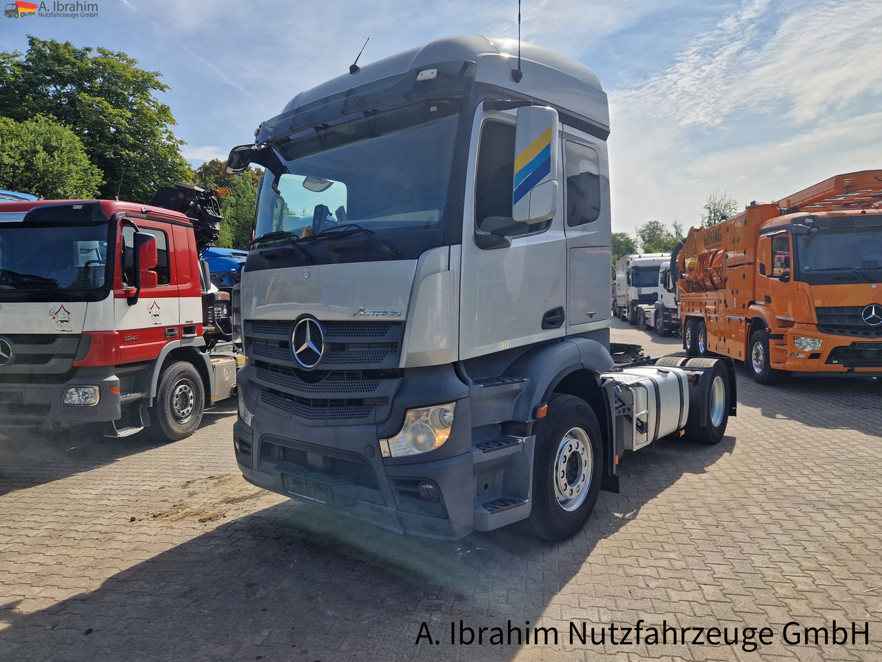 Mercedes-Benz 1845 Retarder, Klima, Navi Schneeketten, Euro 5 - Tractor unit: picture 1 Mercedes-Benz 1845 Retarder, Klima, Navi Schneeketten, Euro 5 - Tractor unit: picture 1