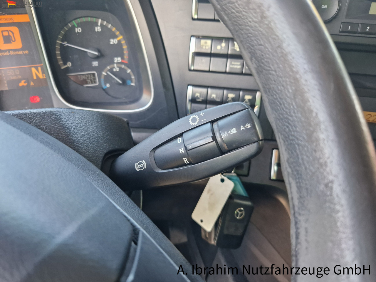 Mercedes-Benz 1845 Retarder, Klima, Navi Schneeketten, Euro 5 - Tractor unit: picture 4 Mercedes-Benz 1845 Retarder, Klima, Navi Schneeketten, Euro 5 - Tractor unit: picture 4