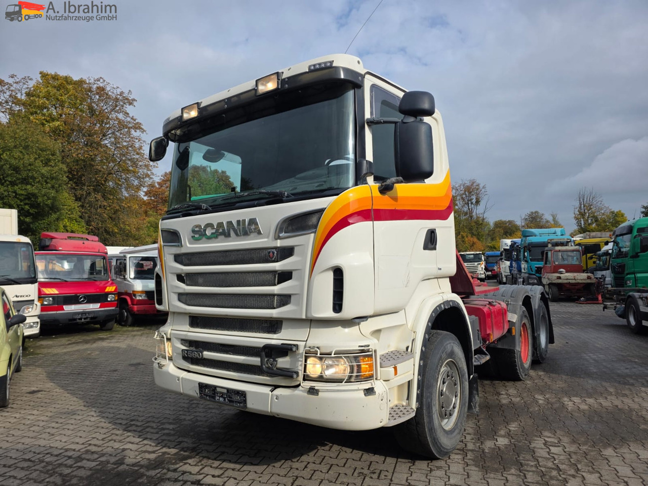 Scania R560 | 6x4 | V8 | Blatt Blatt | Schaltgetriebe | Kipphydraulik | Klima | Trommelbremse| 3 Pedals - Tractor unit: picture 1 Scania R560 | 6x4 | V8 | Blatt Blatt | Schaltgetriebe | Kipphydraulik | Klima | Trommelbremse| 3 Pedals - Tractor unit: picture 1