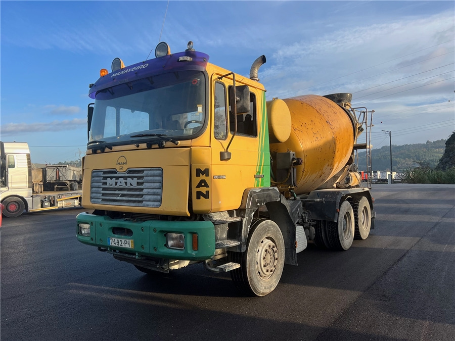 MAN 26.314 - Concrete mixer truck: picture 1 MAN 26.314 - Concrete mixer truck: picture 1