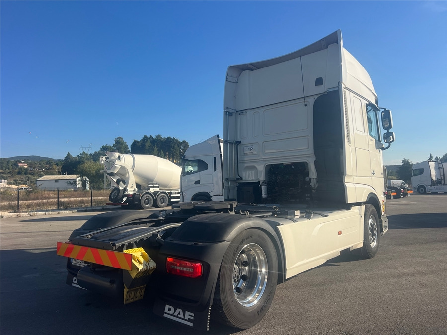 DAF XF530 / RETARDER - Tractor unit: picture 4 DAF XF530 / RETARDER - Tractor unit: picture 4