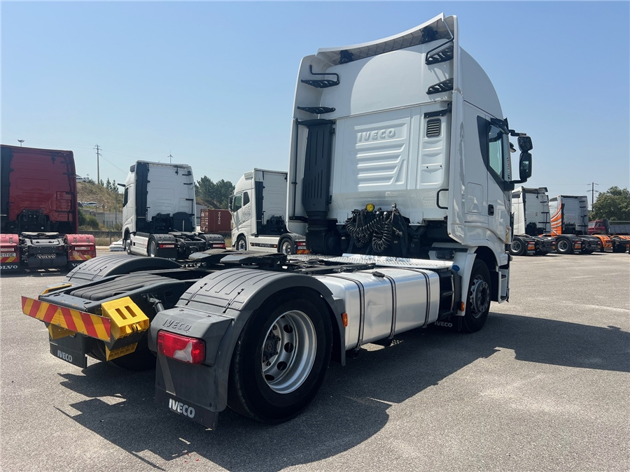 Iveco AS440S46T/P - Tractor unit: picture 4 Iveco AS440S46T/P - Tractor unit: picture 4
