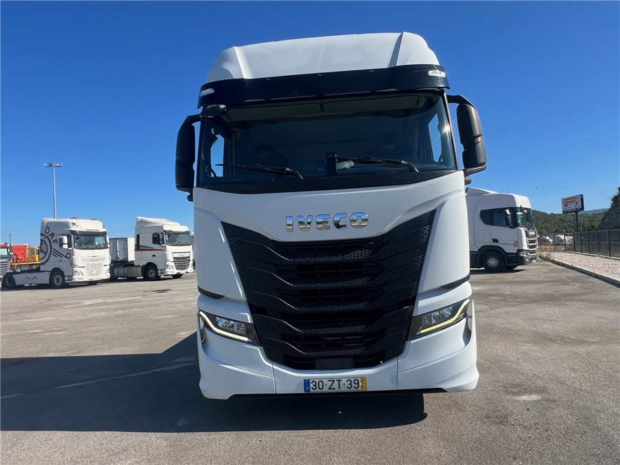 Iveco S-WAY 460 - Tractor unit: picture 2 Iveco S-WAY 460 - Tractor unit: picture 2