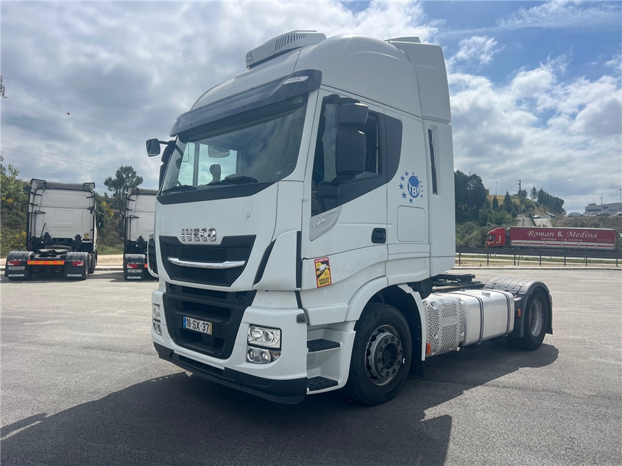 Iveco XP 460 - Tractor unit: picture 1 Iveco XP 460 - Tractor unit: picture 1