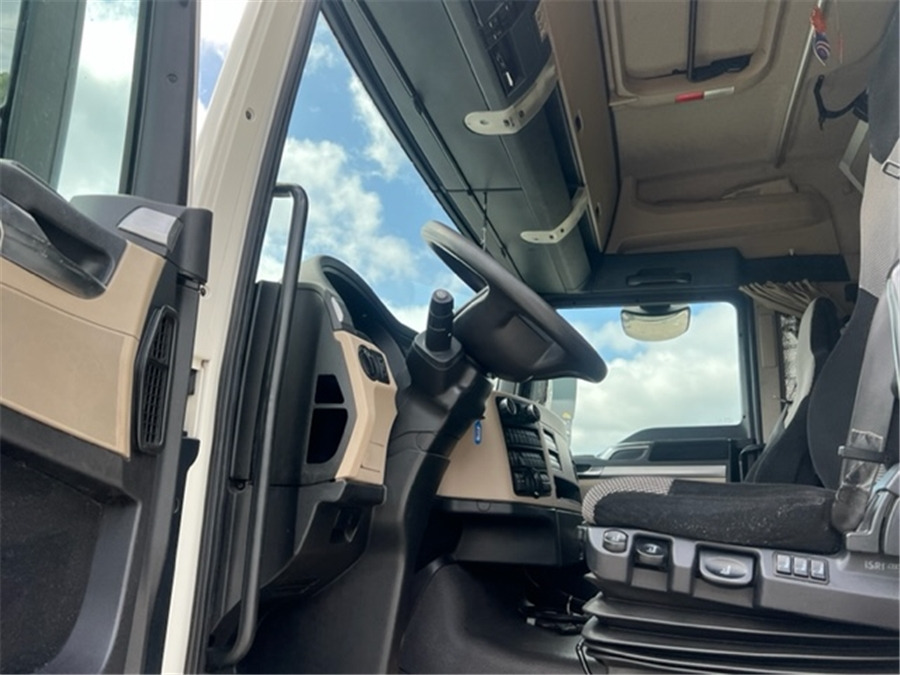 MAN TGX 18.460 - Tractor unit: picture 5 MAN TGX 18.460 - Tractor unit: picture 5