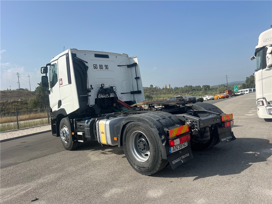Renault C 460 - Tractor unit: picture 5 Renault C 460 - Tractor unit: picture 5