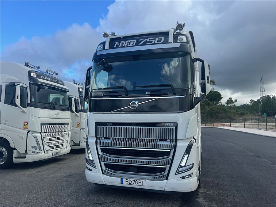 Volvo FH 750 / RETARDER - Tractor unit: picture 1 Volvo FH 750 / RETARDER - Tractor unit: picture 1